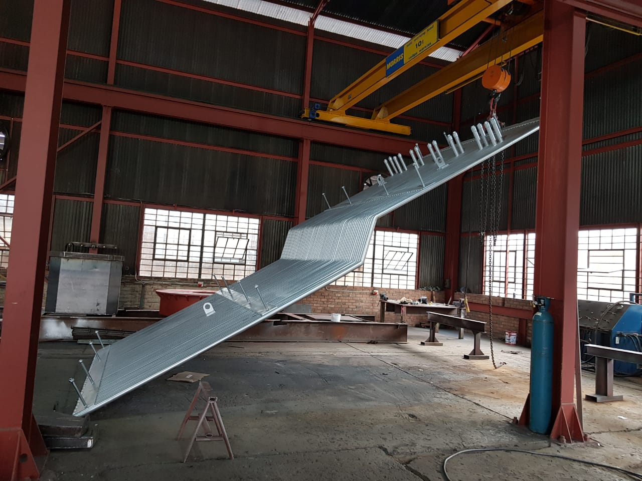 Complex paper milling component